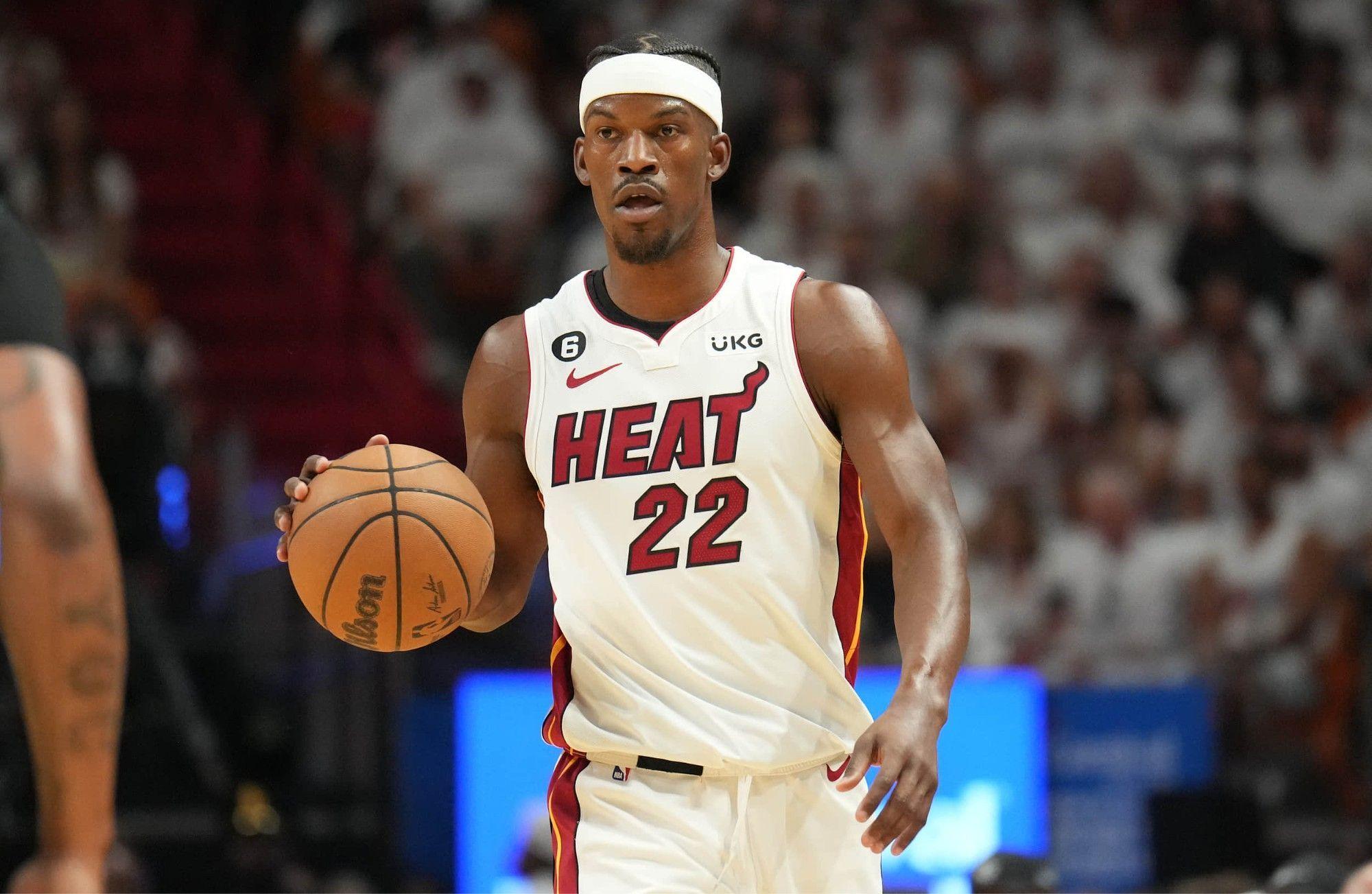 爱游戏内容中心- 篮网带队取胜！，巴特勒重要时刻战术调整赛场气氛高涨