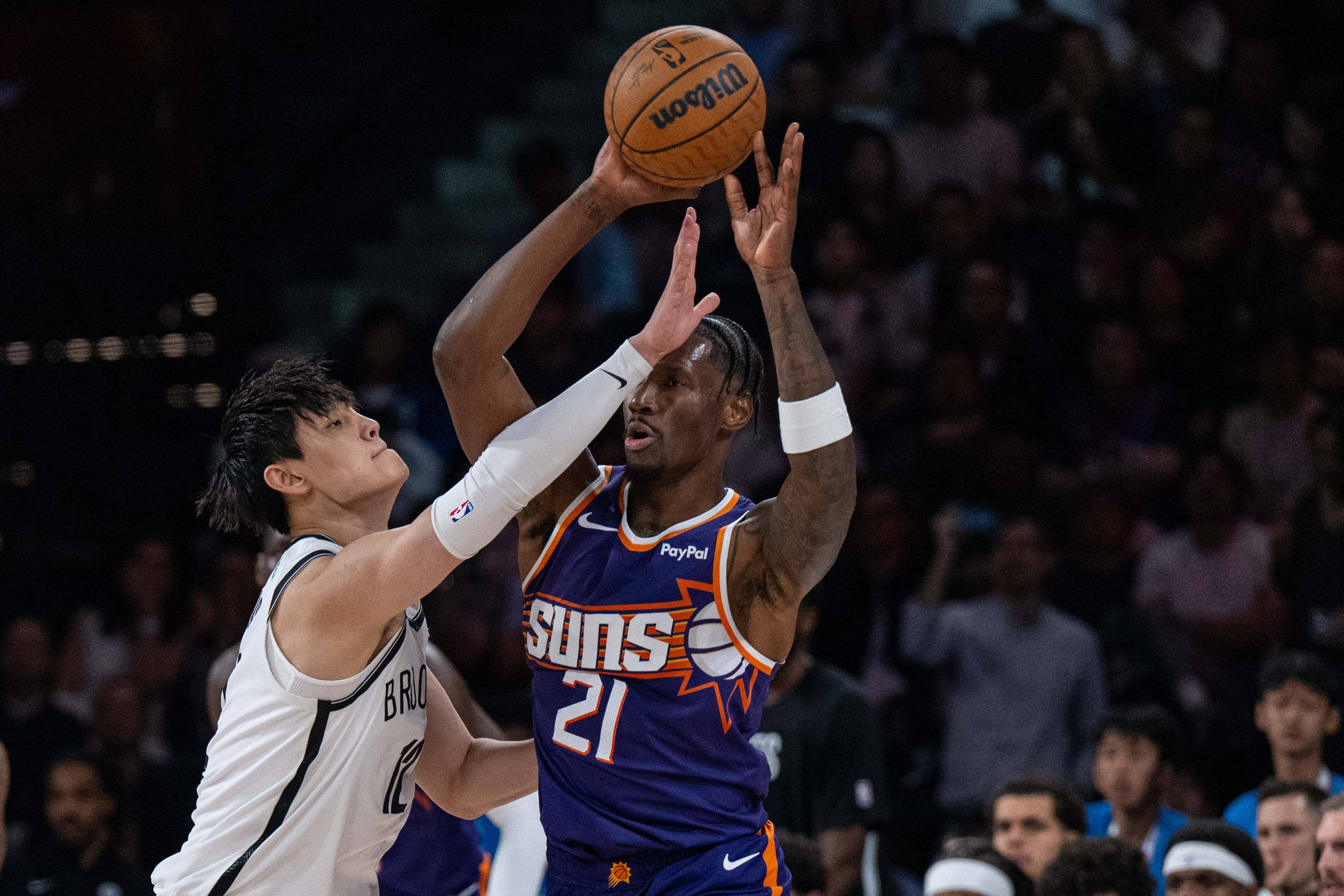 NBA季后赛赛程吃紧；布鲁克林篮网今晨内部沟通；态度坚定；年轻球员得到机会的简单介绍